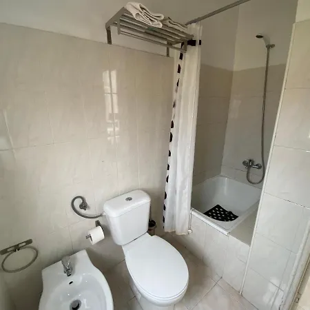 Manjericos House Apartamento *